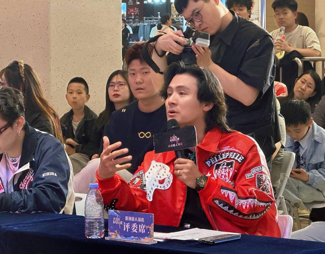 王子霆担任声乐赛事专业评委助力新生代 多首新歌蓄势上线封面图