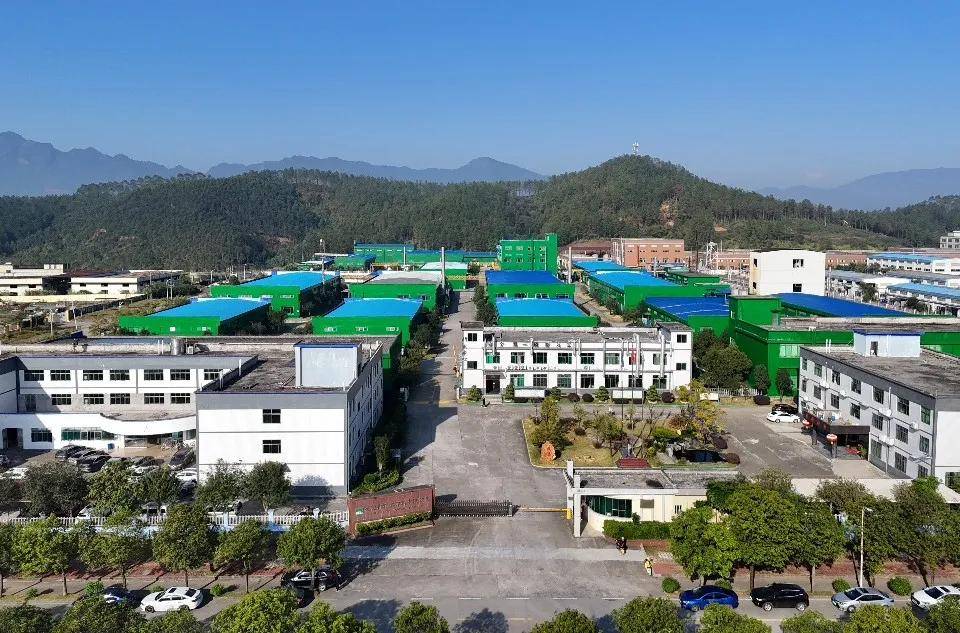 涂家具丨过半员工扎根十五载，雅家“家文化”筑就人才护城河 