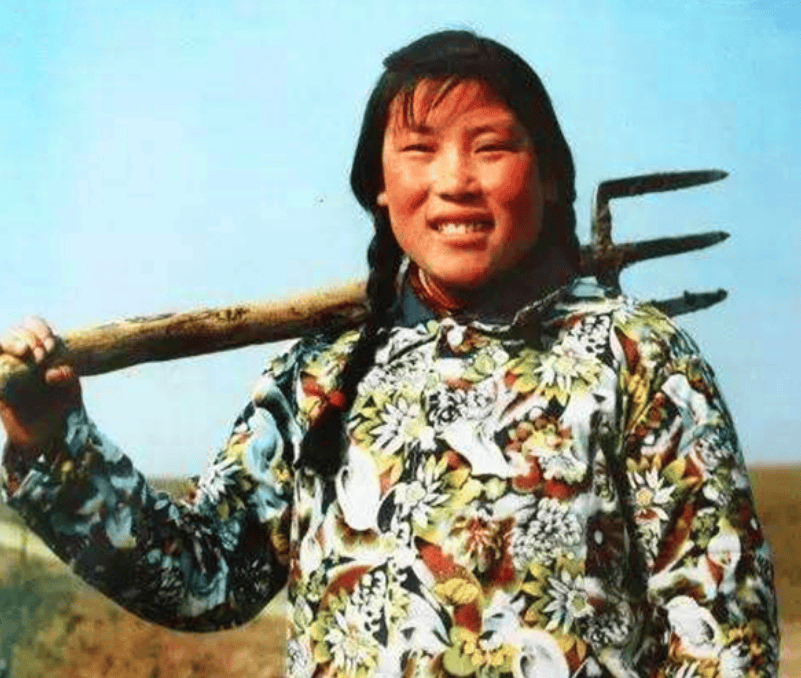 1977年，魏振芳捡到价值不菲的特大钻石上交国家，获得什么待遇？