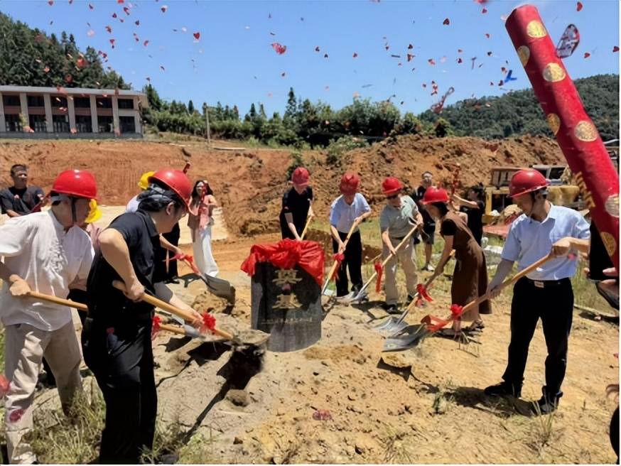 新起点,新征程——湛仙酒业新厂综合楼奠基暨封坛盛典圆满落幕