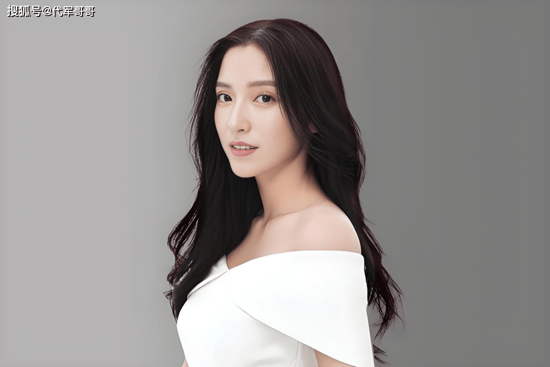 原创            38岁快女潘辰近况曝光！3年前低调嫁圈外老公，如今婚后生活太幸福