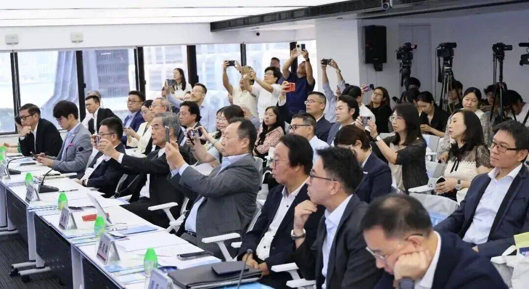 广州南沙与香港携手打造湾区游艇生活圈(图2) 广州南沙与香港携手打造湾区游艇生活圈(图2)