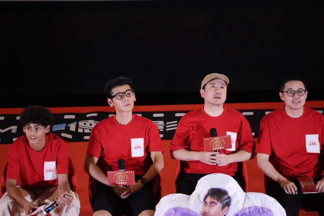 豆瓣评分暴涨！龙餐馆路演出圈，沈腾回应喜剧演员获奖难封面图
