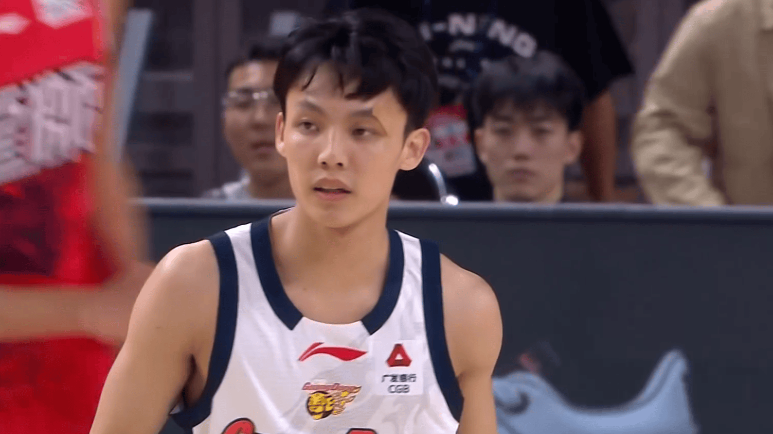 一觉醒来，广东宏远官方发声！徐杰收获好消息，张皓嘉又带崩球队
