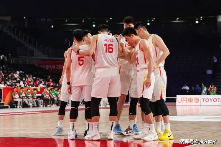 亚运会开门红！中国男篮38分狂胜哈萨克斯坦，庞峥麟19分崔永熙12分