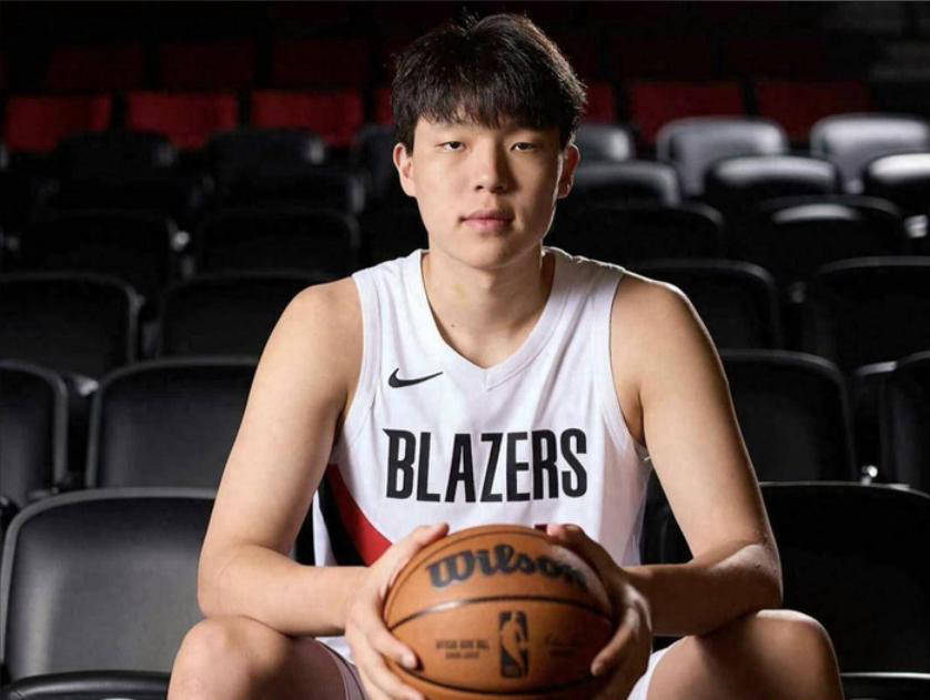 CBA动态速递：青岛预注册杨瀚森，朱芳雨布局广西男篮，潘江下课引热议