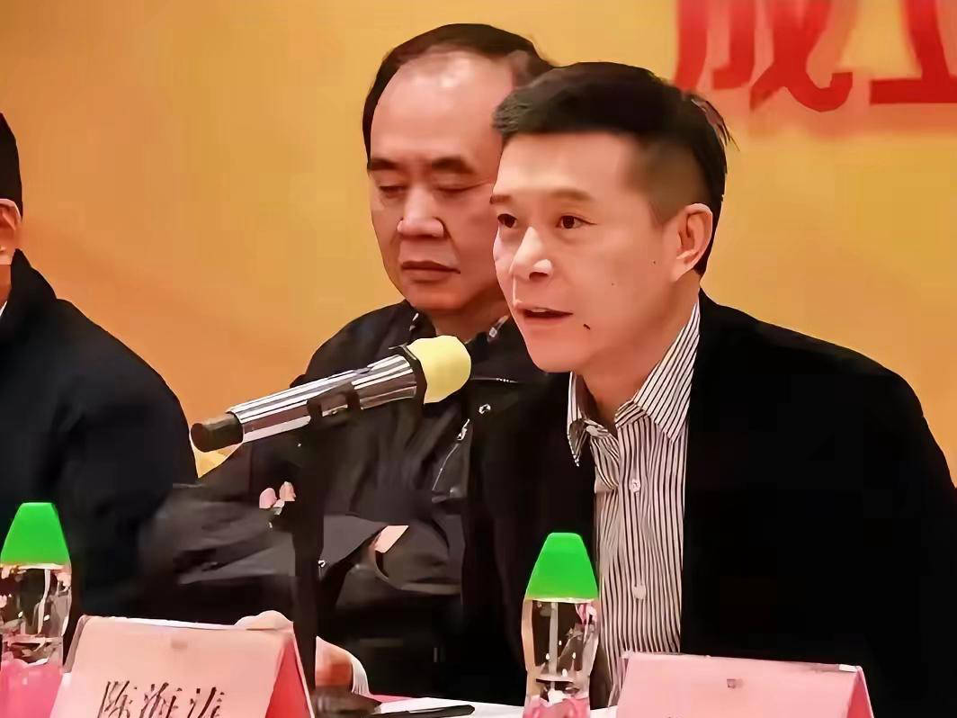 宏远速递！陈老板做出明智决策，新外援赞誉广东为中国湖人，胡明轩发表看法