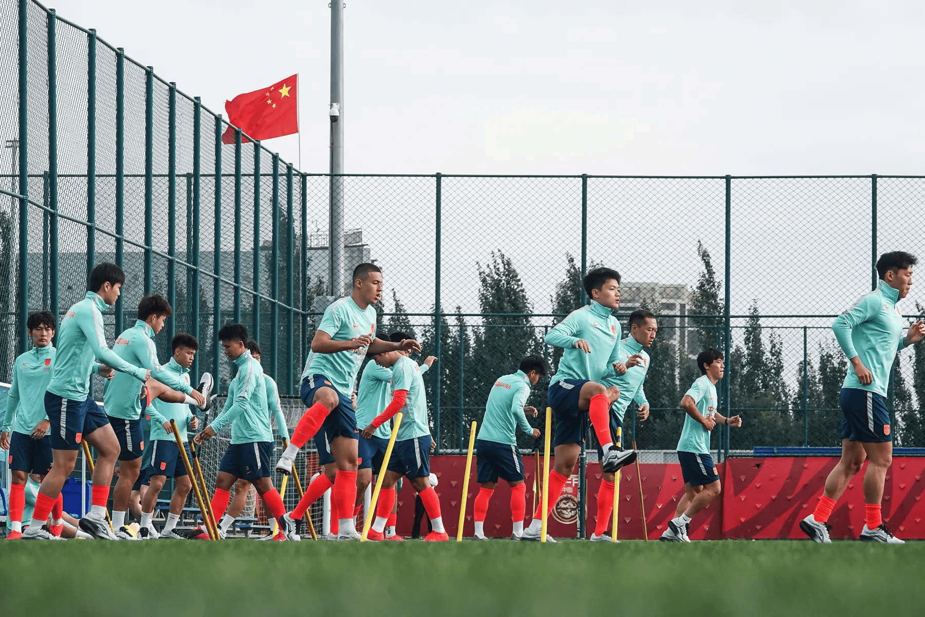 韩媒：中国足球是否已经触底反弹 亚运会将成试金石