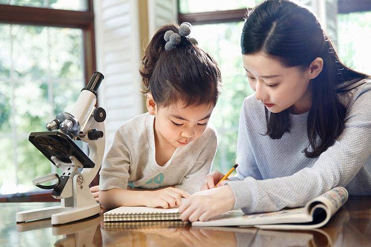 “我女儿16岁,游泳后怀孕了”,真相竟然是……