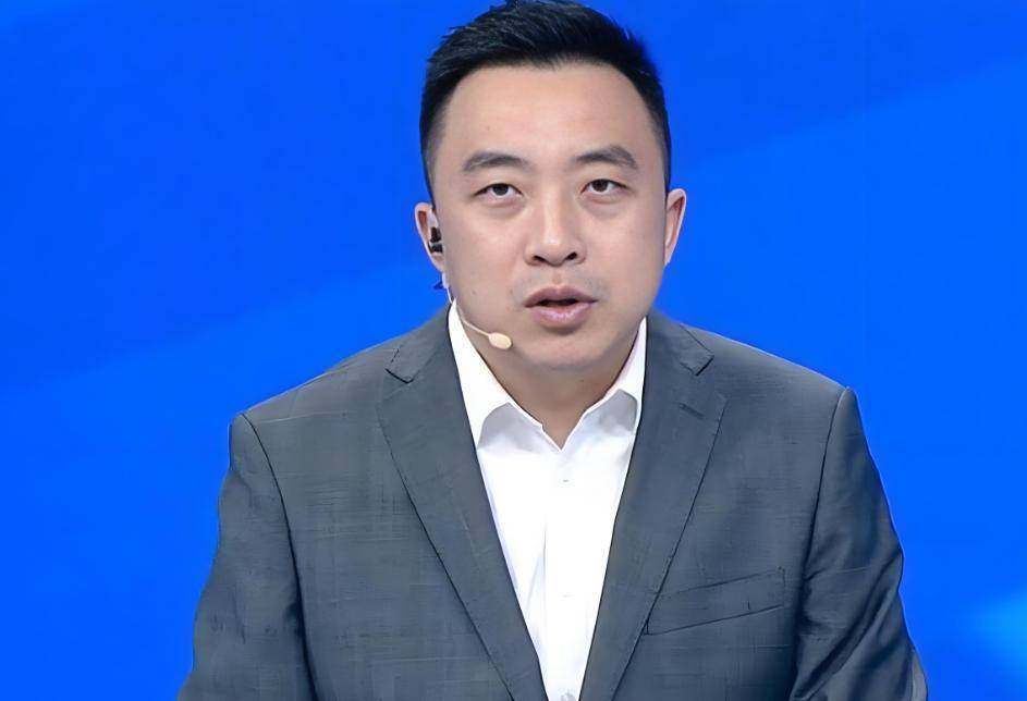 9月16日：武汉三镇深陷危机！就算邓卓翔临危受命接手球队，也很难把从困境里它救出来