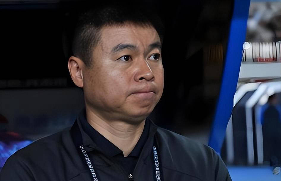 于根伟宣布主动辞职，津门虎俱乐部已选名帅接任 