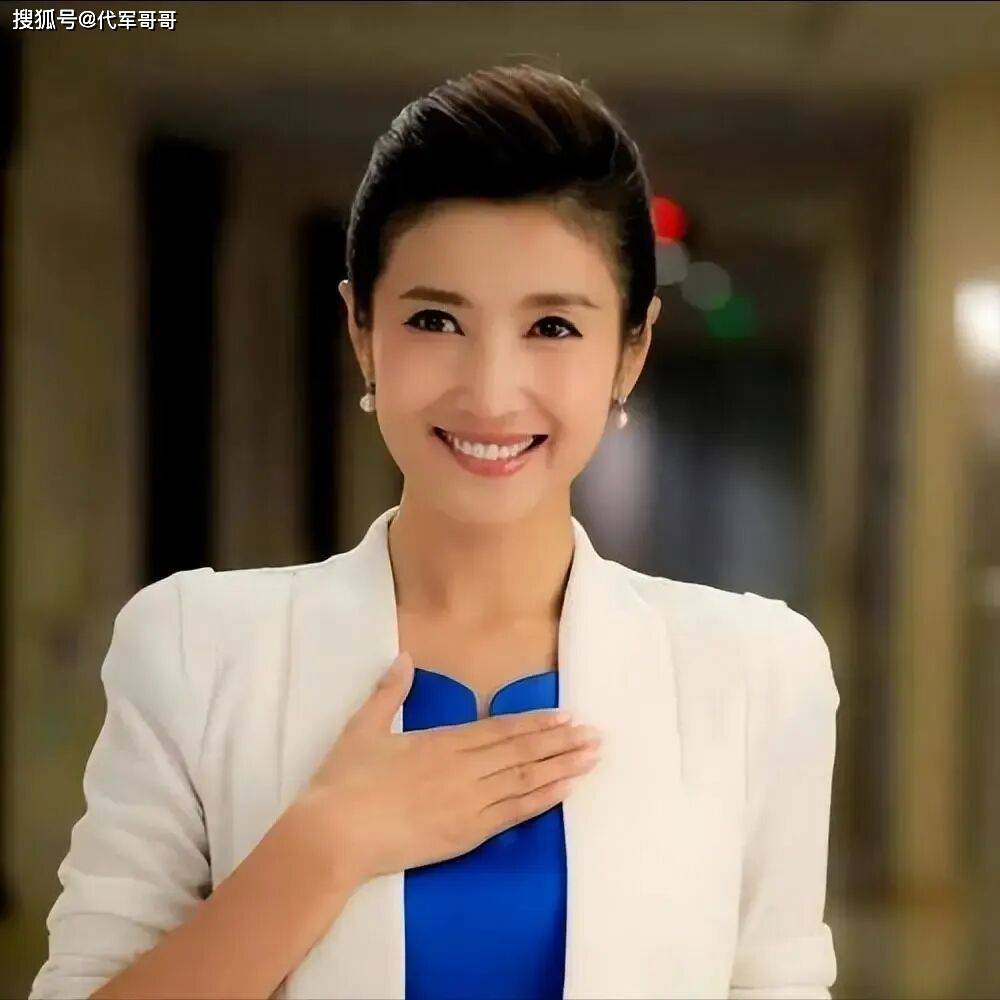 48岁美女主持人徐春妮近况曝光!嫁给刚强生下一子