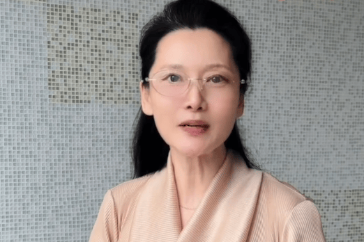 何赛飞回应腰伤：感恩关心，身体正逐步恢复