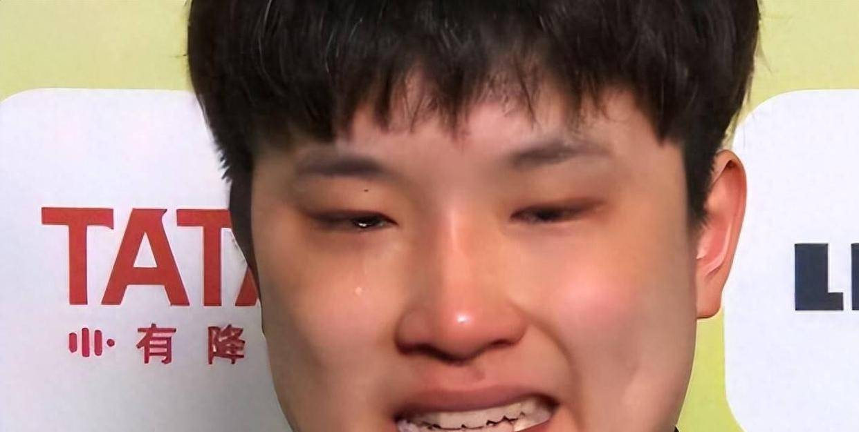 这下没法狂了！豪言不过数日，张本遭遇2噩耗，终为父母选择买单