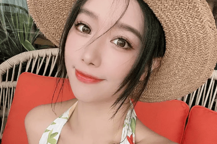 李蠕蠕否认与95后男演员恋爱传闻：纯属虚构