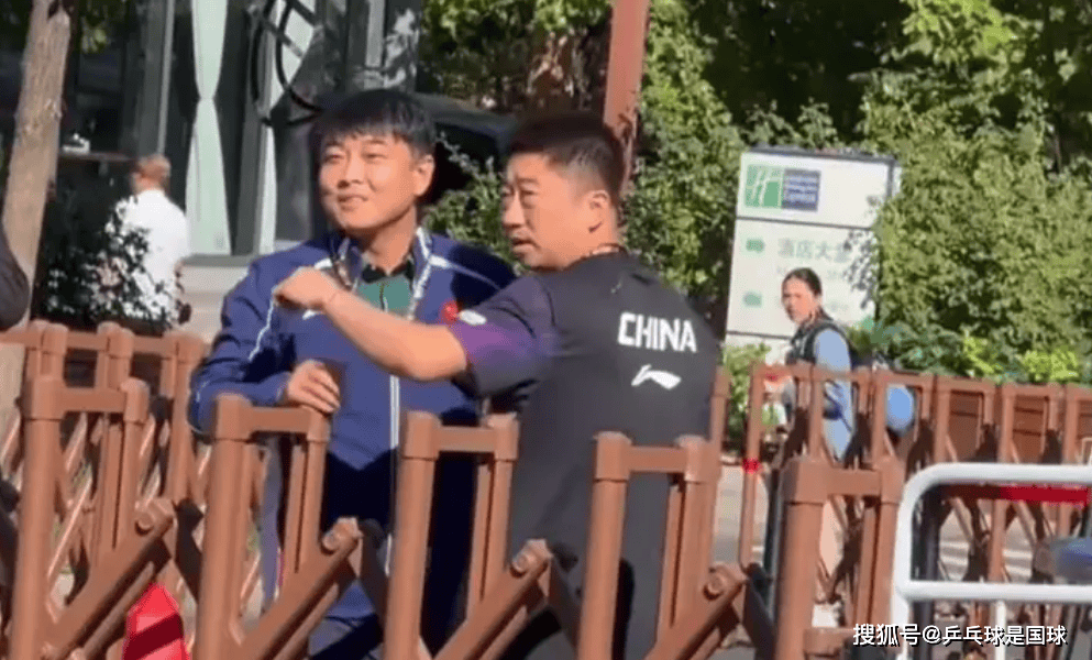 王皓被骂后续来了，妻子闫博雅发声质问，大满贯场馆外围加强隔离！