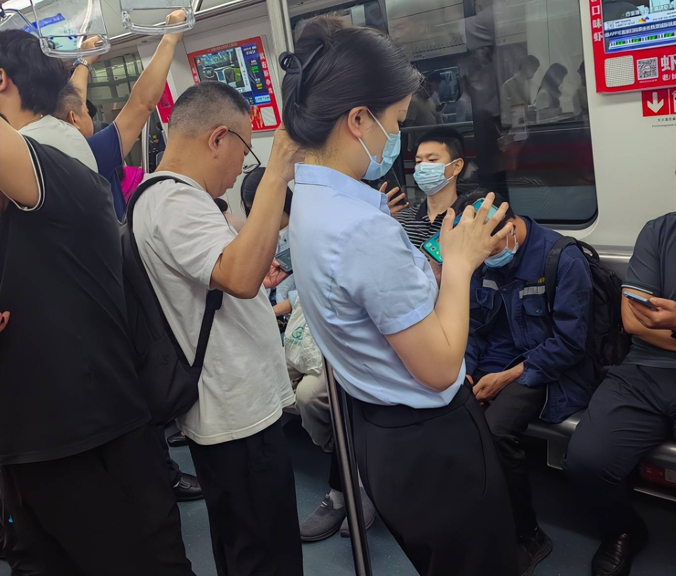 德国人来北京凌晨五点被震撼:这烟火气才是真实的中国生活(图5) 德国人来北京凌晨五点被震撼:这烟火气才是真实的中国生活(图5)