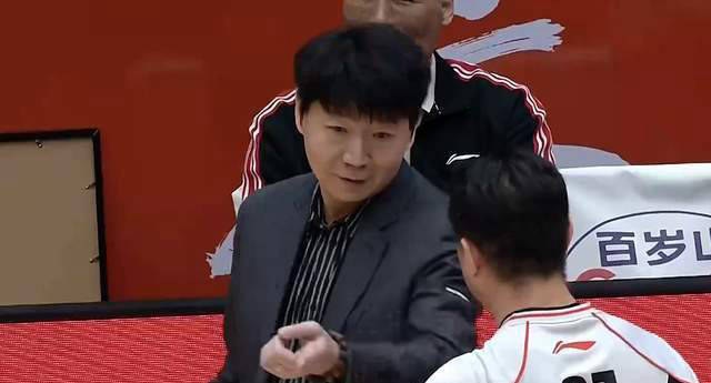 CBA首轮焦点对决：山东高速男篮迎战辽篮，克里斯力求复仇