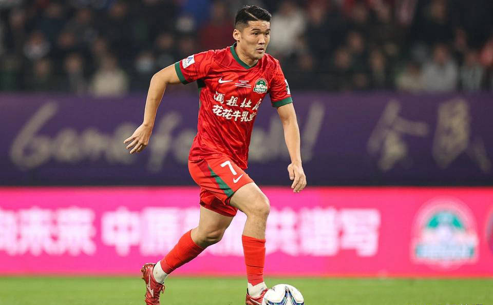 怒骂河南球迷后30岁国脚钟义浩公开道歉：我会控制情绪，下轮全力以赴
