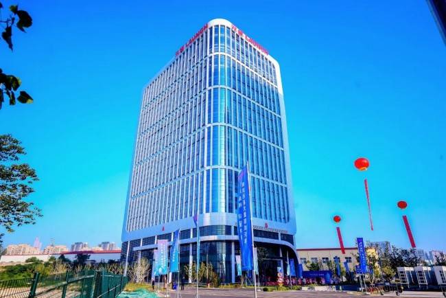 筑元金陵,启征AI新境——南京元征大厦落成庆典活动圆满落幕(图1) 筑元金陵,启征AI新境——南京元征大厦落成庆典活动圆满落幕(图1)