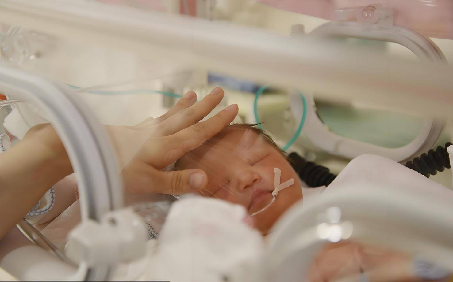 孩子出生后多处畸形，父亲：孕检意义何在？