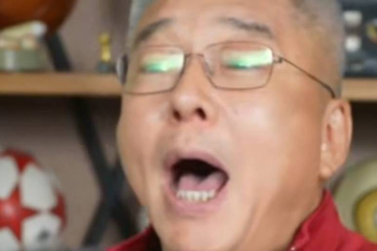 中国女足4:3点杀法国创历史，刘建宏动容：遭多次误判，心态却稳到可怕。