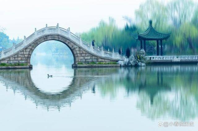 二十四桥明月夜全诗+诗意讲解,感受杜牧笔下极致浪漫(图1) 二十四桥明月夜全诗+诗意讲解,感受杜牧笔下极致浪漫(图1)