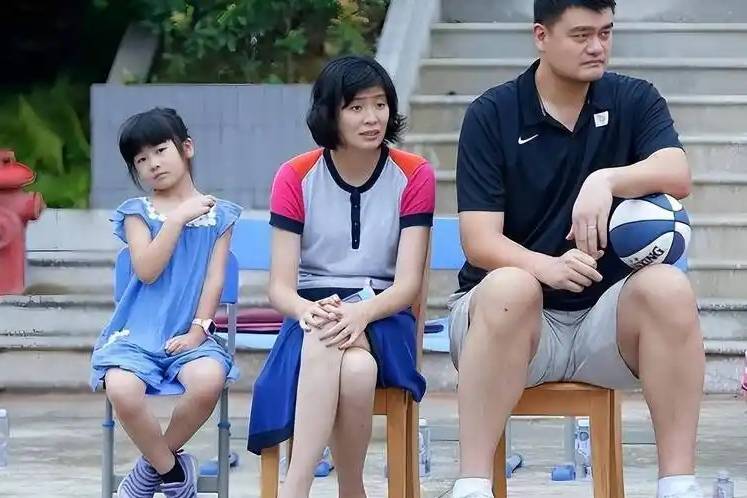 姚明审美眼光太一般，当初不选更漂亮的赵蕊蕊，反而选了叶莉