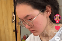 河南女孩高考699分，被清华录取后口碑反转：从“女版庞众望”，到张雪峰都救不了……