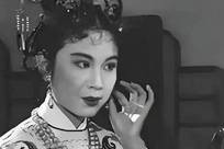 1968年，38岁黄梅戏女王严凤英含恨自尽，军代表坚称她肚里有发报机，强行开膛查验，十年后她的丈夫才敢含泪说出真相