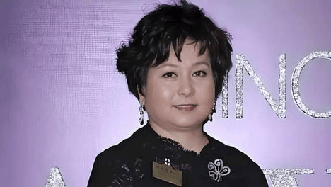 何超仪曝姐姐何超蕸真实死因：癌细胞扩散全身，骤然去世来不及留下遗言