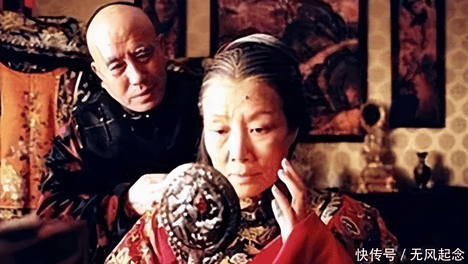 慈禧身边的奴婢换了一茬又一茬，为何却从不换掉李莲英？