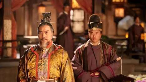 千古无双战将！五马分尸竟能将马拉回，最终死于自己的手