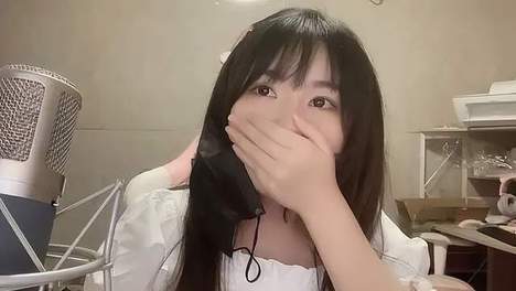 前斗鱼一姐到期停播，去向曝光跳槽新平台，为首秀找旭旭宝宝撒娇！