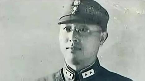 起义前他反复强调：不能改造我的部队，解放军的回答只有九个字