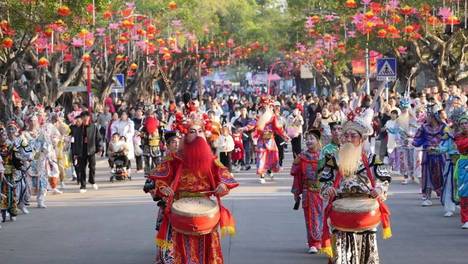 大湾区灯会热度持续攀升：日均近3万人 春节游南沙有着数
