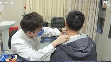 赵丽颖赵德胤曾被偶遇一起逛街