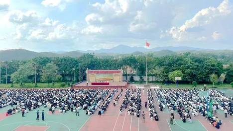 沙河中学开展5·12防震减灾暨消防应急疏散演练