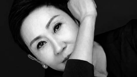 林青霞“认输”、亦舒把她写进小说里：她凭什么是香港最会穿的女人？