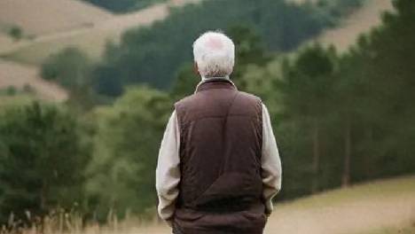 看了一辈子风水，临终才说透：人最好的风水外公其实是无价的
