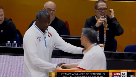 为什么不敢想象中国队全员大学生全员英语的大场面？