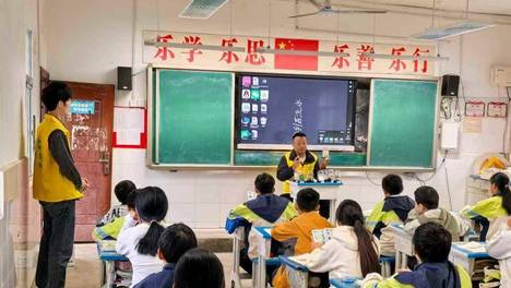 南漳县九集镇：禁毒宣传入金钟 童心共筑防毒墙