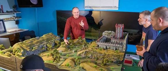 Angelababy带小海绵参加巴黎时装周