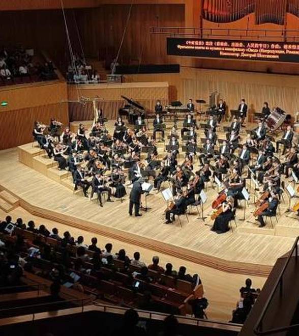 庆祝《中俄睦邻友好合作条约》签署25周年专场交响音乐会在哈尔滨举行