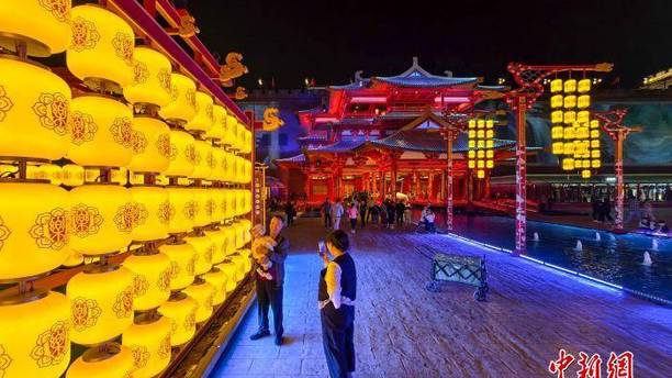 天津北塘古镇焕新升级 东方卫城解锁国风夜游新体验