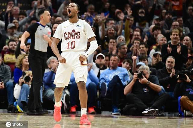 榜首大战骑士胜雷霆 加兰激情怒吼