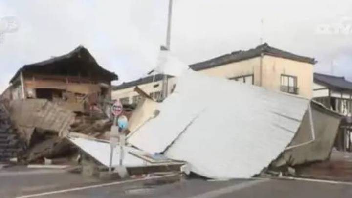 原创称日本地震是报应，你觉得肖程皓应该被开除吗？