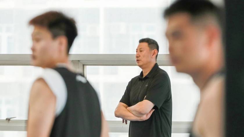 CBA-李楠带队北京首钢开启夏训 赵睿状态出色