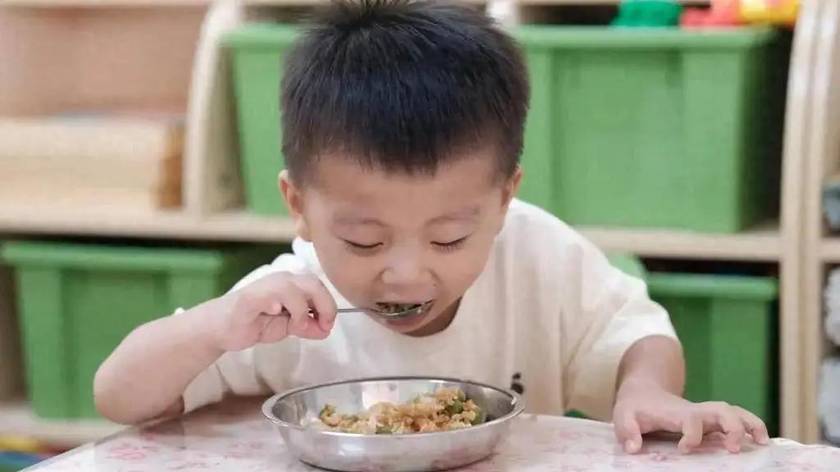 停掉这3样东西，脾胃自己就恢复了，娃长高长肉