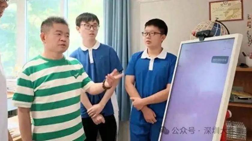 27万份资料喂出一个“AI历史助教”，网红老师最新回应